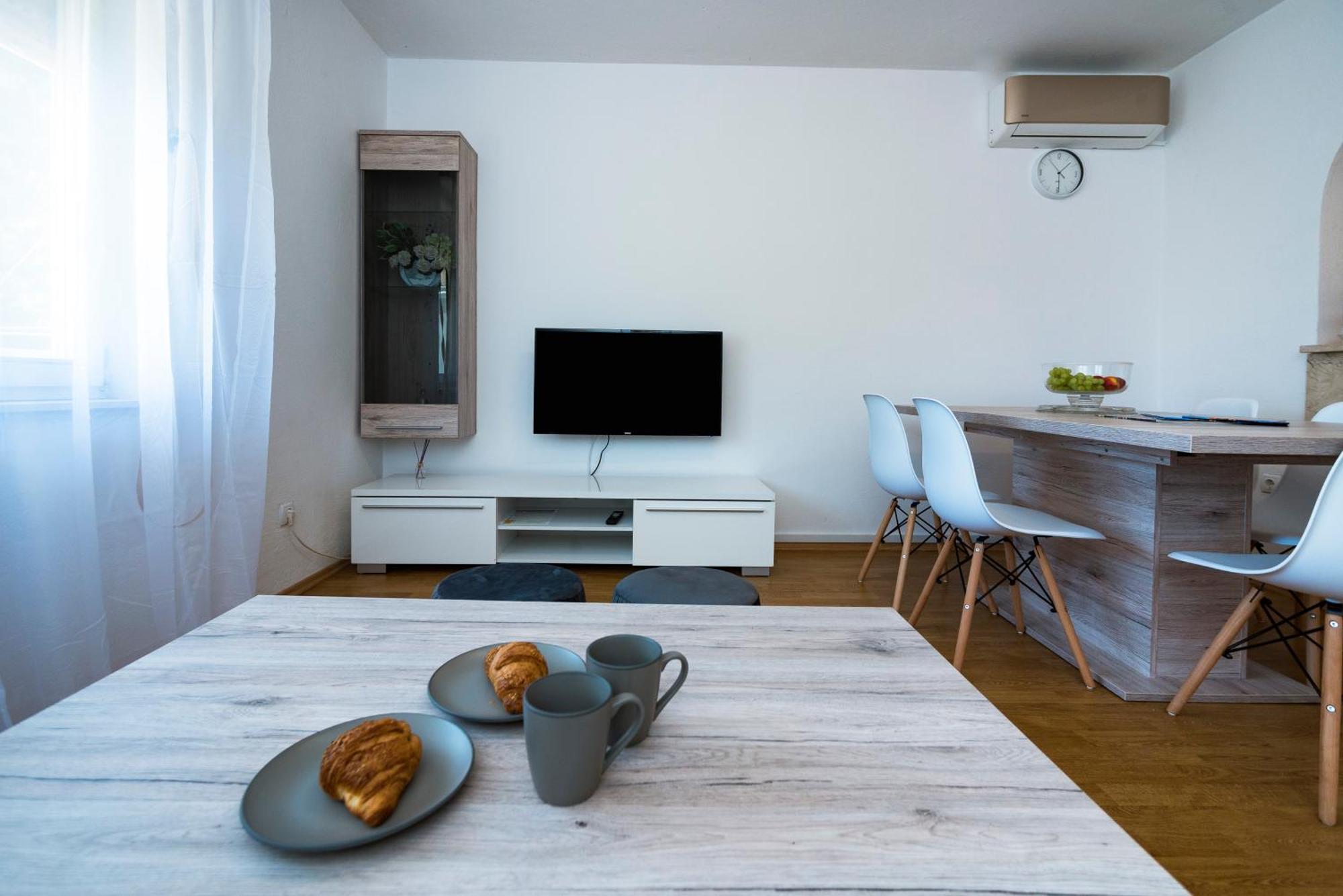 M&M Pelivan Apartments Solin Esterno foto