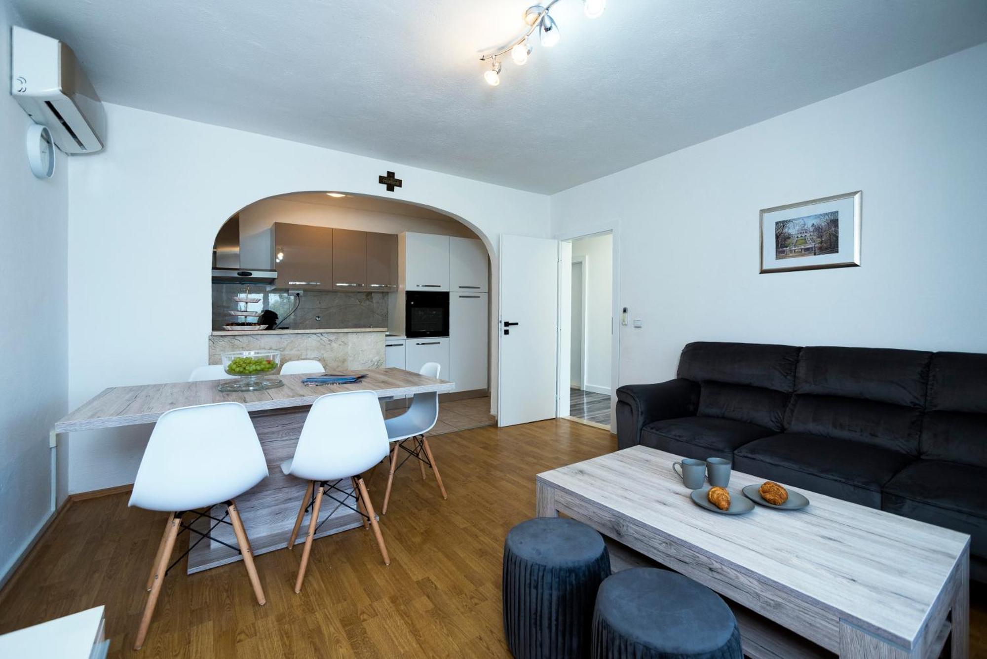 M&M Pelivan Apartments Solin Esterno foto