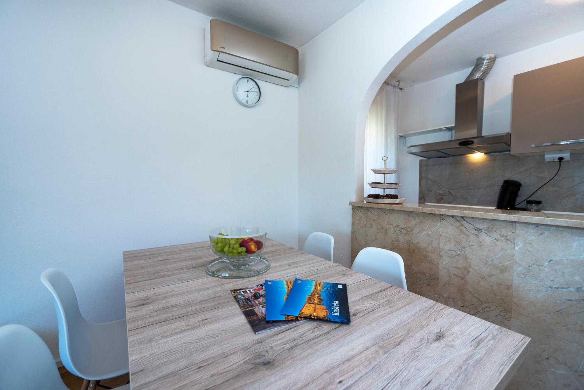 M&M Pelivan Apartments Solin Esterno foto
